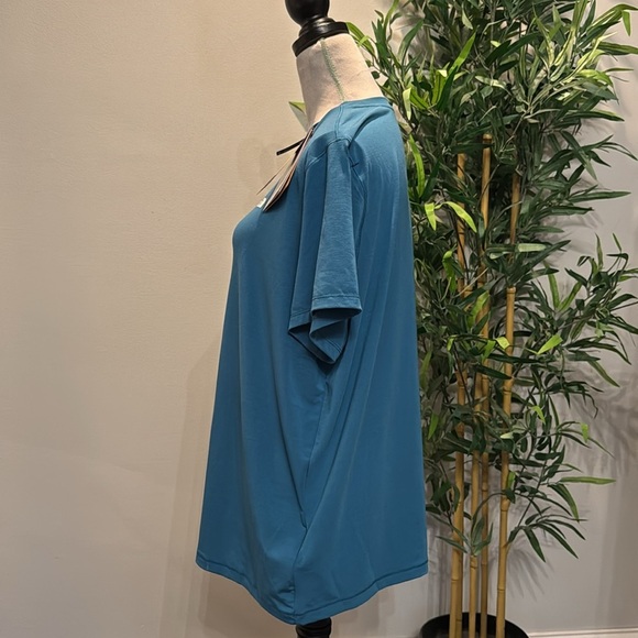 The North Face women’s blue moss adventurer tshirt NWT XXL - Picture 3 of 10